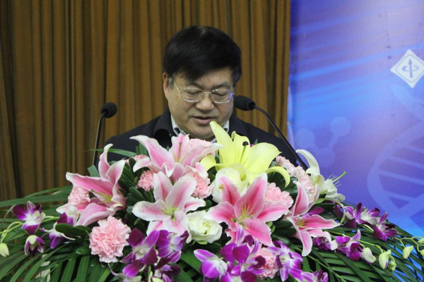 大会主席 中国中医科黄色漫画网站
常务副院长 刘保延研究员 发言