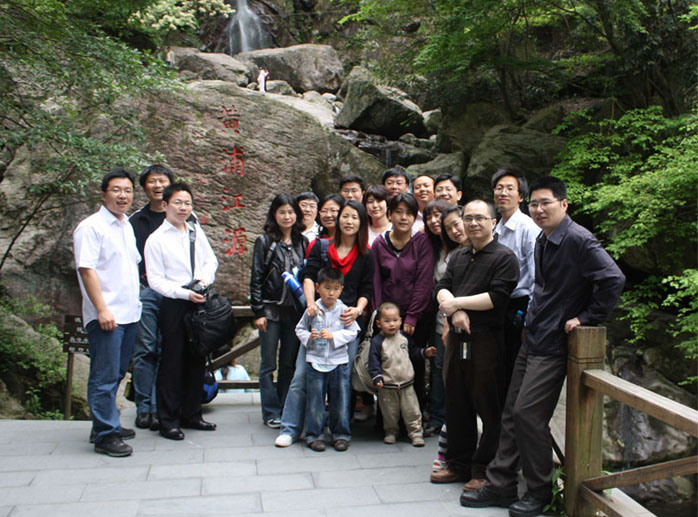 黄色漫画网站
青联会组织青年教师开展户外踏青活动